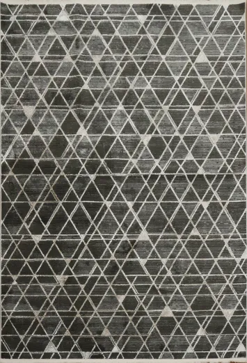 Chic and Stylish Triangular Pattern Rug for Modern Homes 5x8
