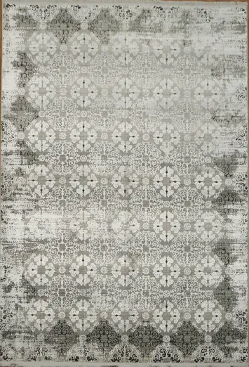 Elevate Your Space with an Elegant Gray Patterned Display Rug 5x8