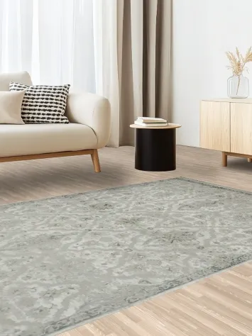 Timeless Beauty with this Grey Damask Patterned Rug 5x8