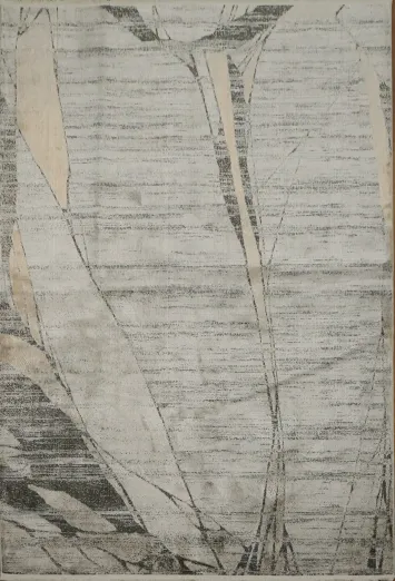 Modern Art-Inspired Rug Featuring Subtle Leafy Patterns