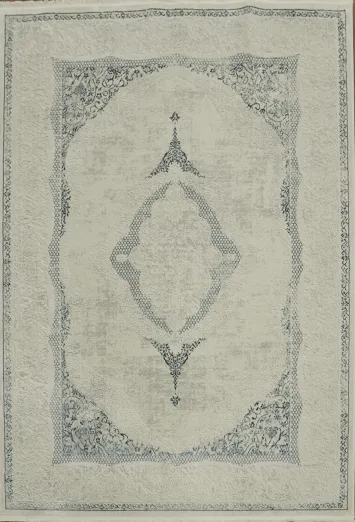 Ivory and Blue Rug Featuring Classic Oriental Medallion Design 5x8