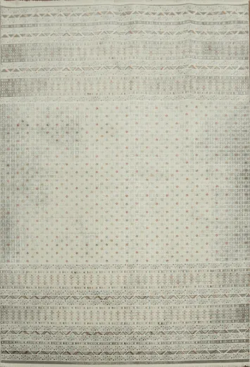 Elegant Beige Rug with Subtle Geometric Patterns 5x8