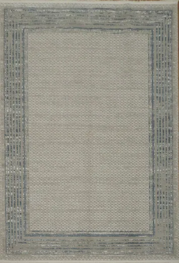 Sophisticated Dual-Tone Rug with a Classic Bordered Design 5x8