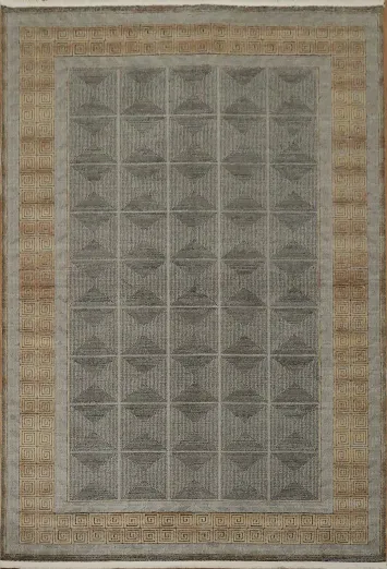 Elegant Textured Area Rug Featuring Subtle Beige Borders 5x8