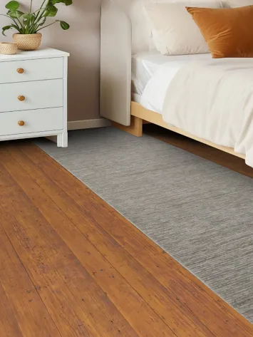 Minimalist Grey Rug Offering Subtle Warmth and Style 3x7