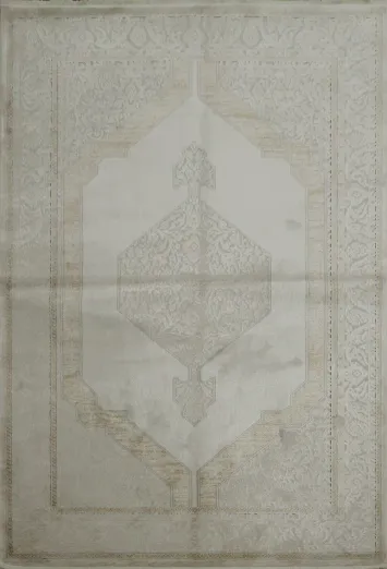 Traditional Medallion Rug in Earthy Hues for Timeless Elegance 5x8