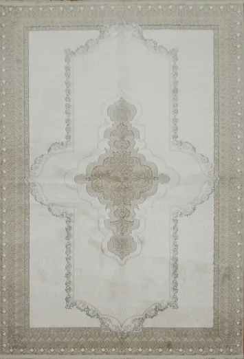 Elegant Vintage-Inspired Rug with Intricate Floral Patterns 5x8