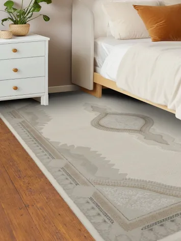 Elegant Neutral-Hued Rug Perfect for Modern and Classic Interiors 5x8