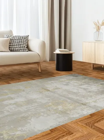 Elegant Grayscale Rug with Golden Hues for a Luxurious Home 5x8