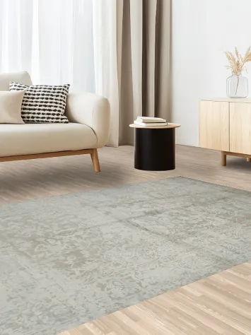 Neutral Tone Vintage-Style Rug for Sophisticated Interiors 5x8