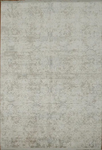 Luxurious Beige Rug with Subtle Floral Detailing Perfect for Homes 5x8