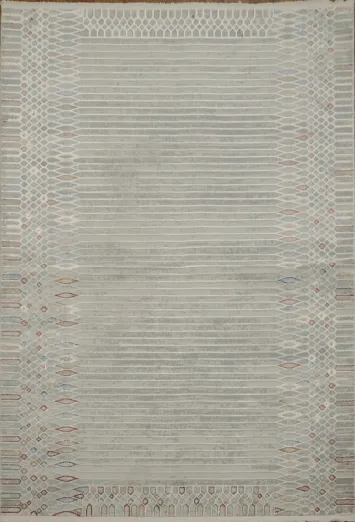 Elegant Minimalist Rug with Subtle Geometric Patterns 5x8