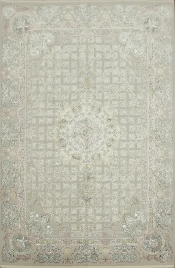Luxurious Soft Grey and Ivory Area Rug with Vintage Charm 6x10