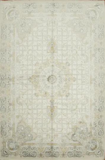 Luxurious Cream and Gold Rug for Elegant Living Spaces 6x10