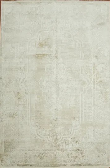 Elegant Vintage White Rug with Subtle Distressed Patterns 6x10