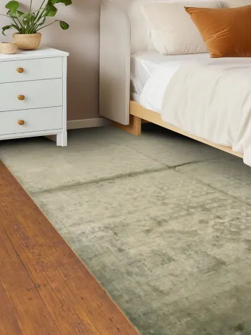 Gray Tone Designer Rug with Understated Geometric Details 5x8