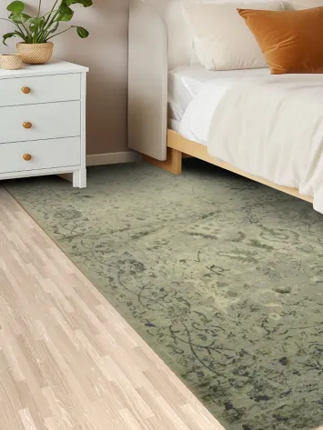 Intricate Design Area Rug for Luxurious Home Decor 5x8