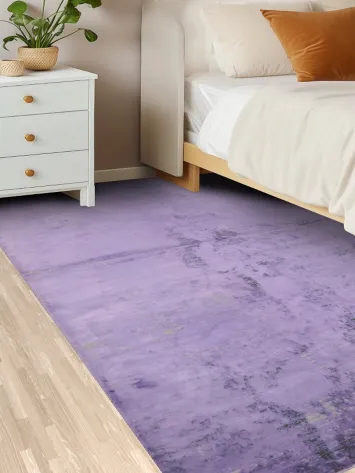 Ethereal Lavender Rug with Subtle Abstract Textures 5x8