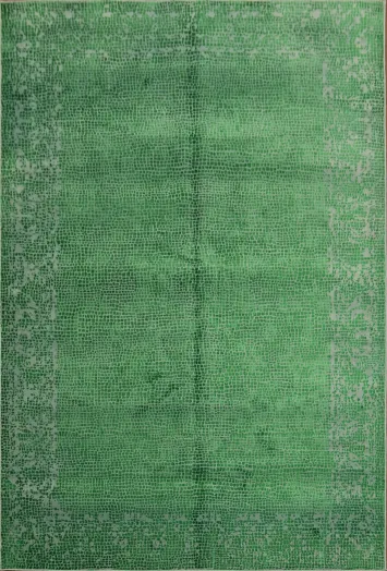 Rich Green Carpet with Timeless Vintage Charm and Elegance 5x8
