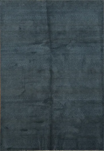 Elegant Dark Blue Rug for Contemporary Living Spaces 6x9