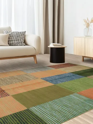 Vibrant Checkered Rug with Earthy Tones for a Warm Ambiance 6x9