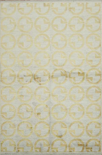 Luxurious Gold Patterned Rug for a Classic Living Room Touch 5x8