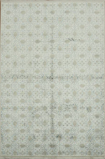 Elegant Geometric Patterned Area Rug in Soft Neutral Tones 5x8