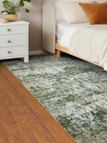 Modern Green Accent Rug with Distressed Patterning 5x8