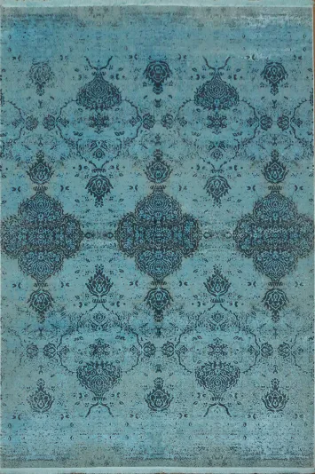 Sophisticated Vintage-Style Blue Rug to Elevate Your Living Space 5x8
