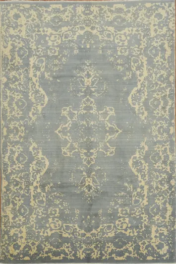 Elegant cream and grey rug perfect for living spaces 7x10