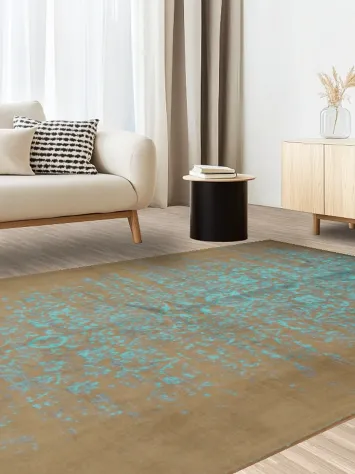 Vintage Inspired Rug with Brown Base and Teal Floral Detailing 6x10