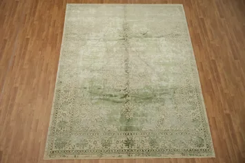 Elegant Green Vintage Look Wool Rug with Intricate Floral Patterns 8x10