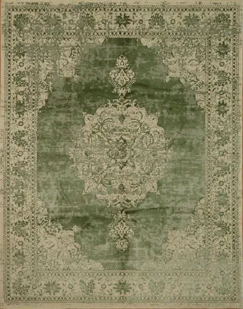 Elegant Green Vintage Look Wool Rug with Intricate Floral Patterns 8x10
