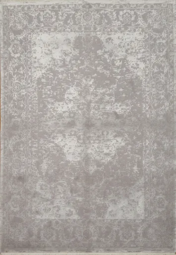 Sophisticated Gray Rug with Delicate Vintage Floral Styles 4x6