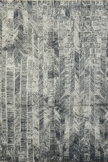 Sleek Monochrome Rug with Abstract Chevron Pattern 7x10