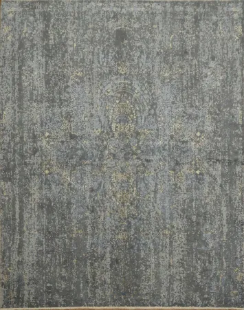 Add Graceful Elegance with this Classic Style Rug