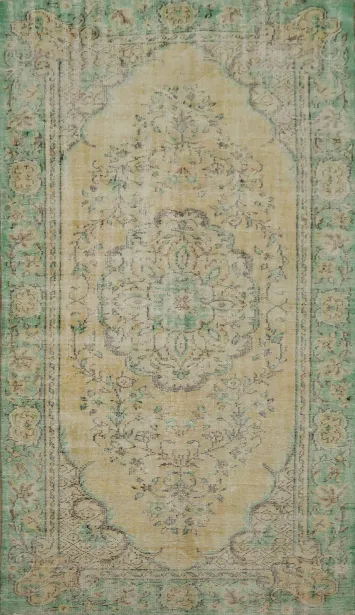 Classic Charm: Ornate Vintage Rug for Sophisticated Spaces 5x9