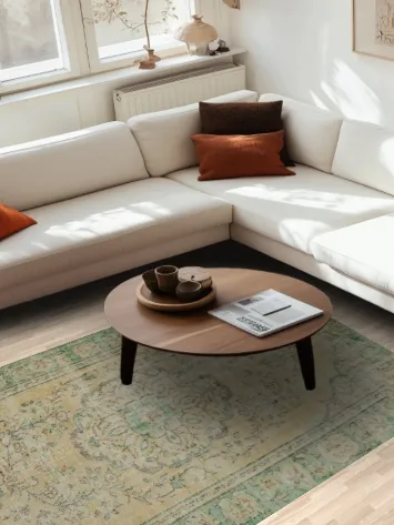 Classic Charm: Ornate Vintage Rug for Sophisticated Spaces 5x9