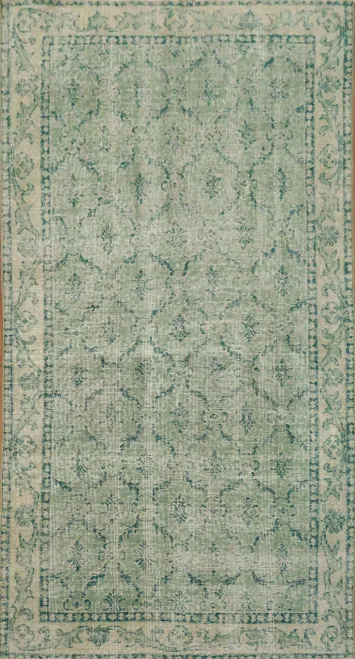 Green Distressed Pattern Rug, Perfect for Classic Home Interiors 4x7