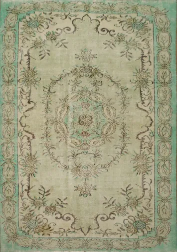 Exquisite Delight: Vintage Green Rug with Ornate Patterns 6x9