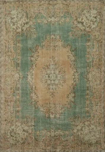 Rustic Charm Distressed Green and Beige Rug Design 7x10