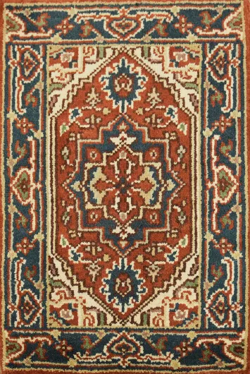 Ornate and Vibrant Traditional Wool Rug 2x3