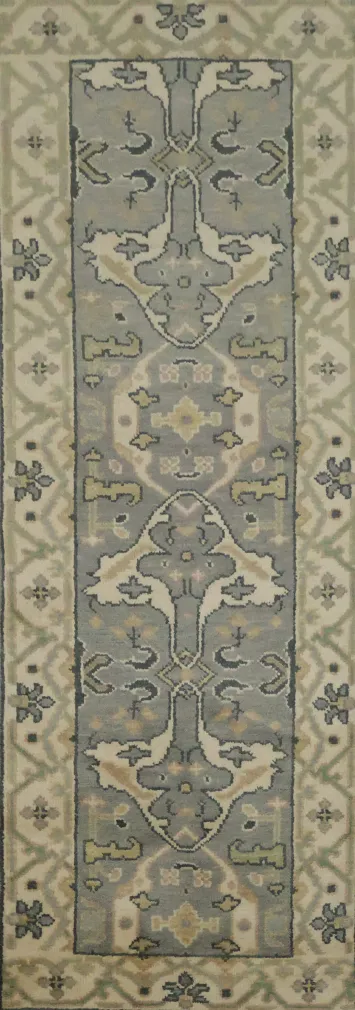 Classic Grey Geometric Runner with Intricate Design 3x8