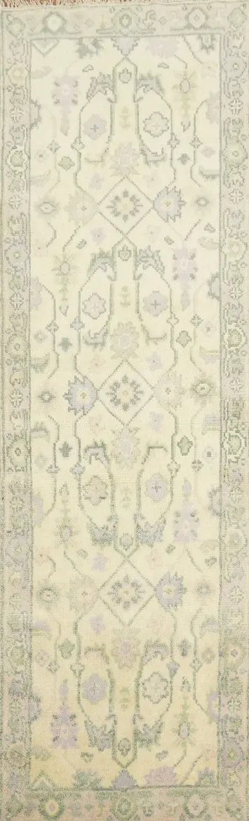 Elegant Vintage Runner Rug in Pastel Tones 3x8
