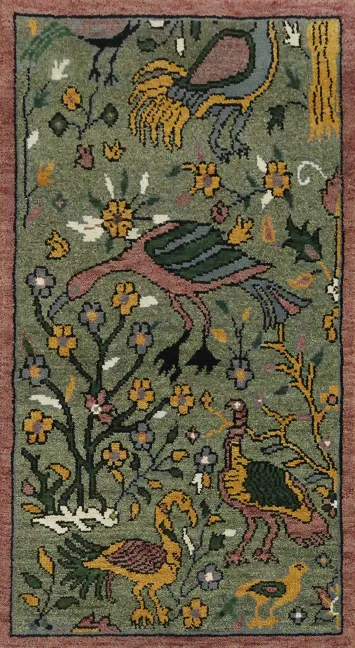 Elegant Green Rug Featuring Birds and Floral Patterns 3'x5'