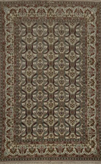 Luxurious Isfahan Persian Rug with Intricate Floral Motif Design 8x12