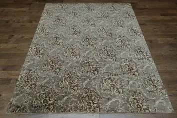 Luxurious Brown Rug with Detailed Paisley Patterns for Living Spaces 9x12