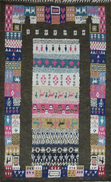 Handcrafted Artistic Area Rug: A Fusion of Traditions and Style 5x8