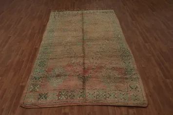 Timeless Faded Geometric Moroccan Area Rug 6x11 in Natural Hues