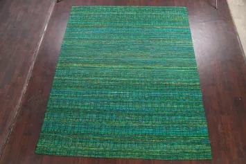 Ocean Breeze: Textured Teal Rug for Modern Spaces